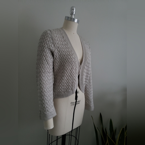 BANANA REPUBLIC silver grey basket weave knit cardigan - Picture 3 of 7
